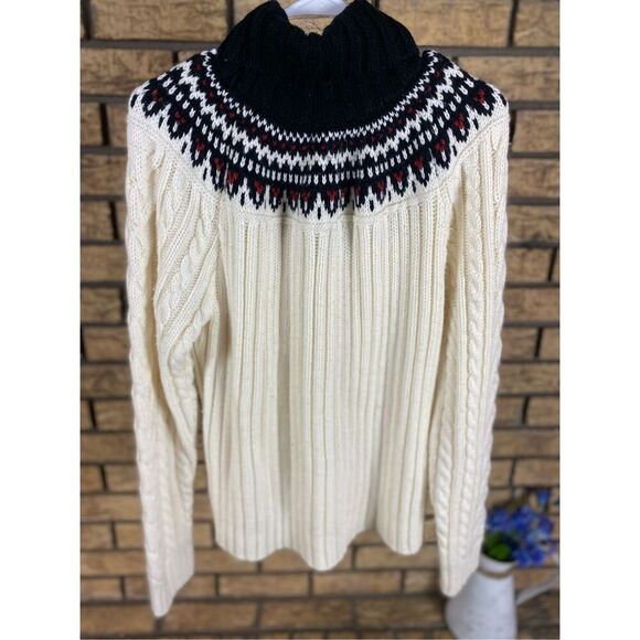 St. John’s Bay Cable Knit Sweater‎ - Picture 2 of 6